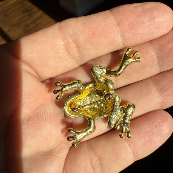 Colorful Animal Brooch Set - Picture 8 of 16